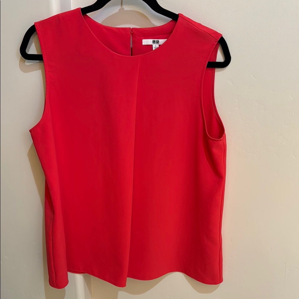 Uniqlo Vibrant Coral Tank Top